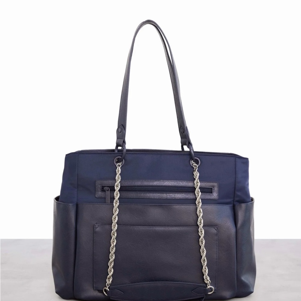 NWT BEIS The Diaper Bag 
in Navy - Picture 3 of 15